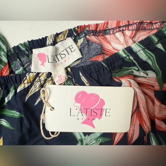 Women’s Tropical 2 Piece Cold Shoulder Crop Top And Flared Shorts Size M Hawaii - Picture 4 of 9